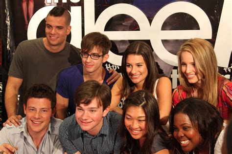 Hairography is the eleventh episode of <b>Glee's</b> first season and the eleventh episode overall. . Glee wiki